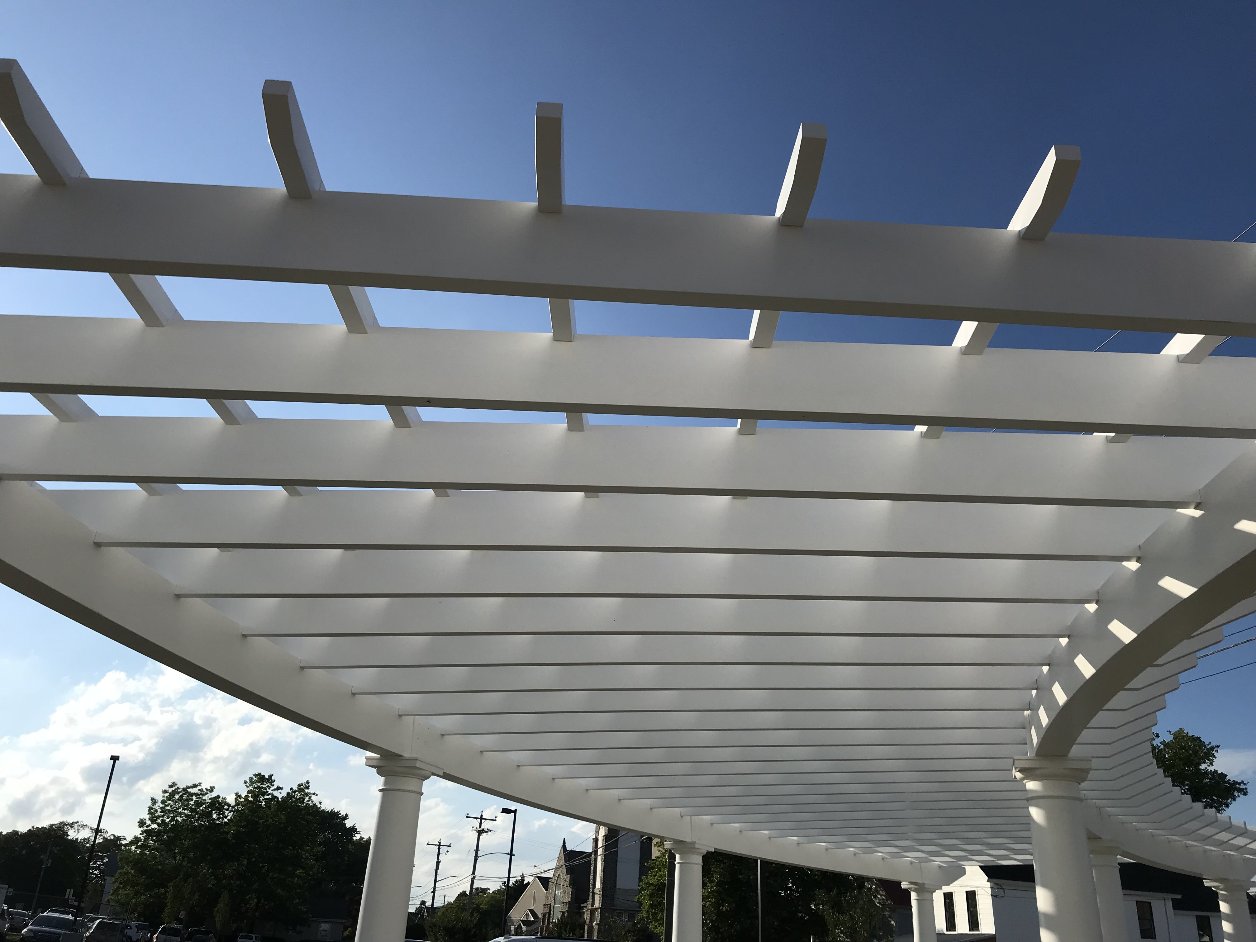 curved pergola.