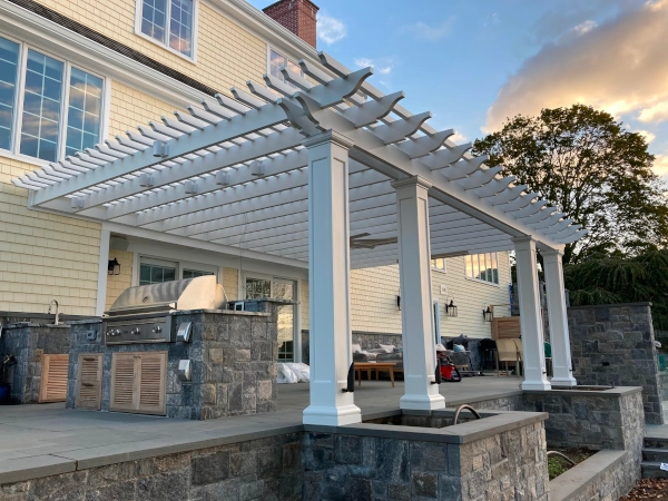 Outdoor Kitchen fiberglass pergola in Connecticut